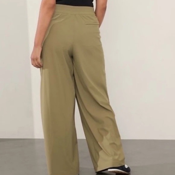 Athleta Pinnacle High Rise Trouser Size 12 NWT - Picture 2 of 13